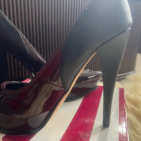 Sam Edelman Heels - Picture 3 of 4